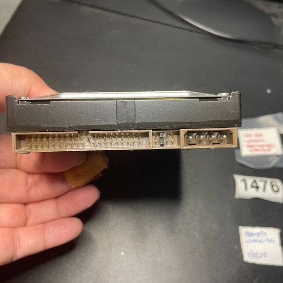 Seagate Barracuda 160GB IDE 3.5" Hard Drive - ST3160023A -- REF 1476 - Picture 3 of 4